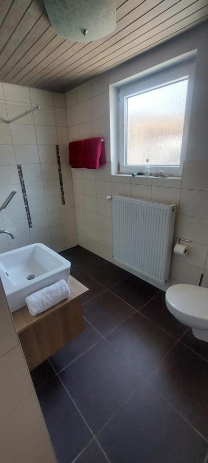 Gaestehaus Frevel Munstermaifeld Bagian luar foto